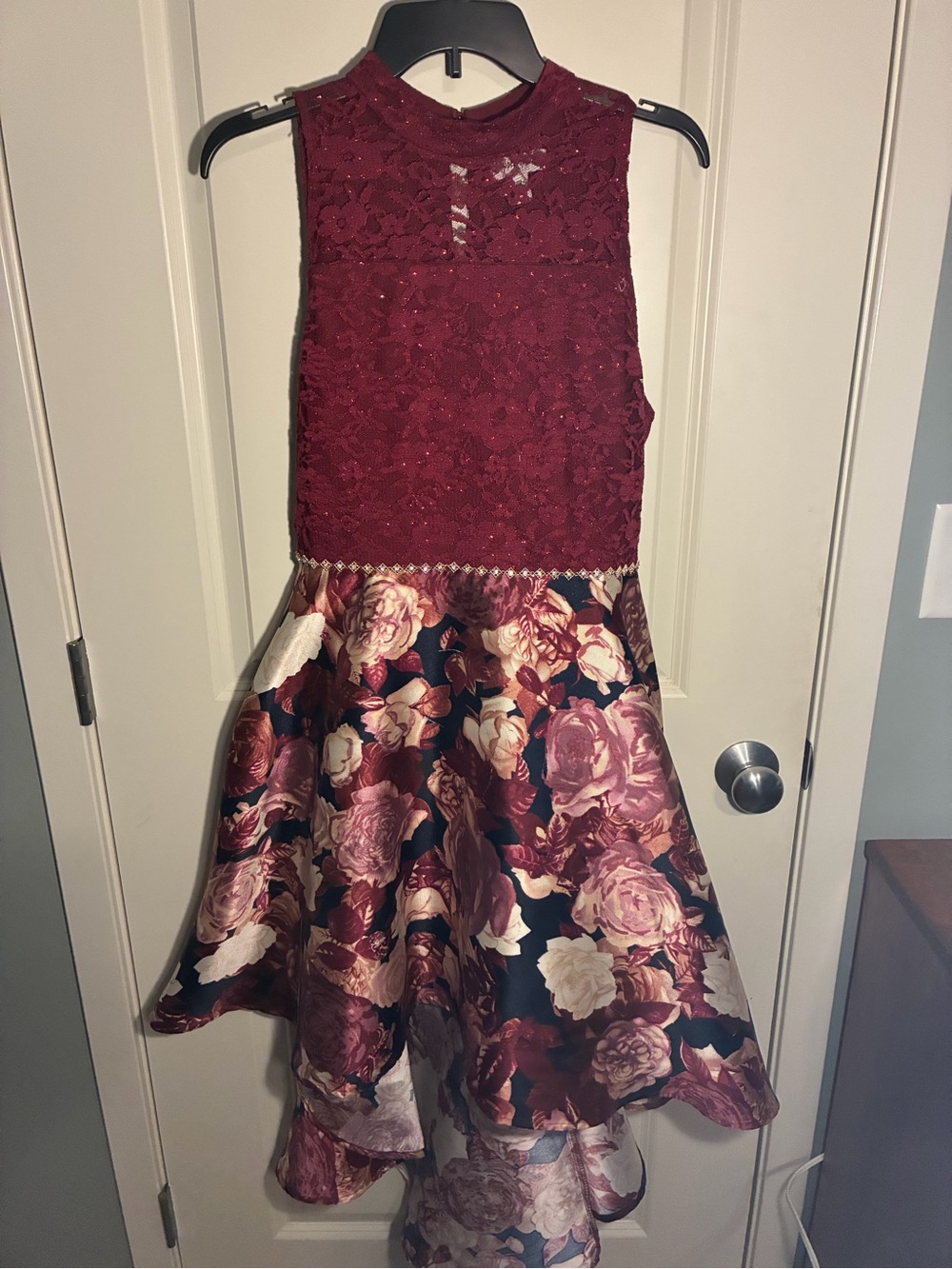 Speechless Girls' Burgundy Lace & Floral High-Low Dress 18.5